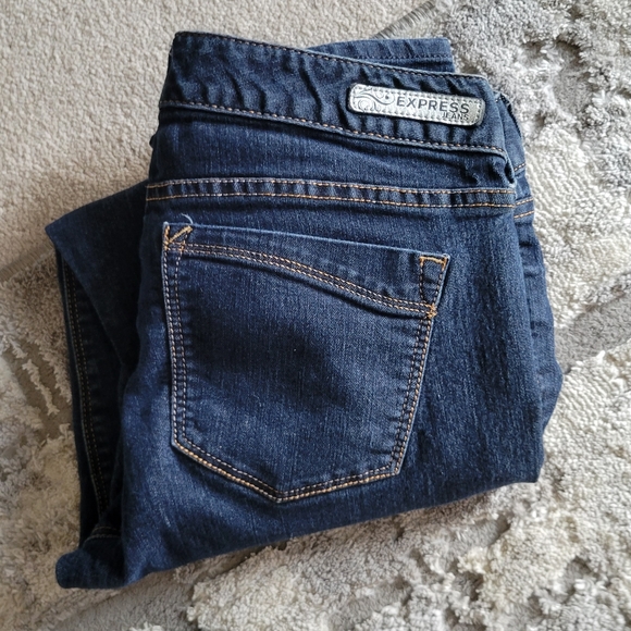 Express slim fit 8 short jeans - Picture 1 of 3
